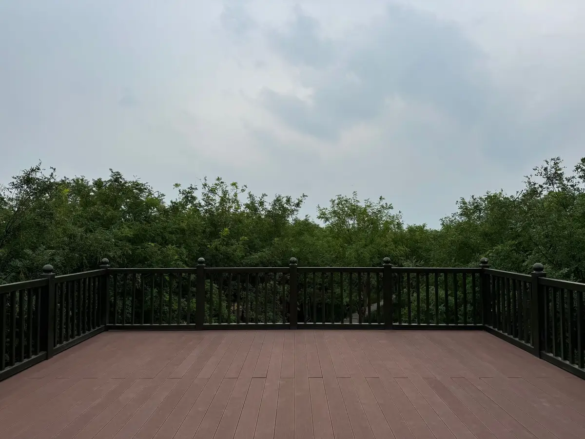 Deck repair & restoration